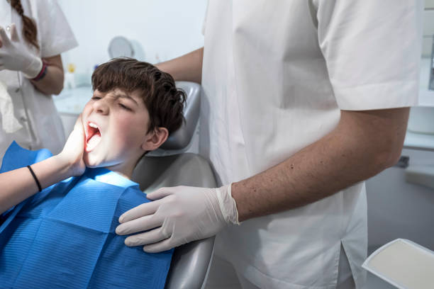 Best Emergency Dental Care for Broken or Chipped Teeth in Rich Hill, MO